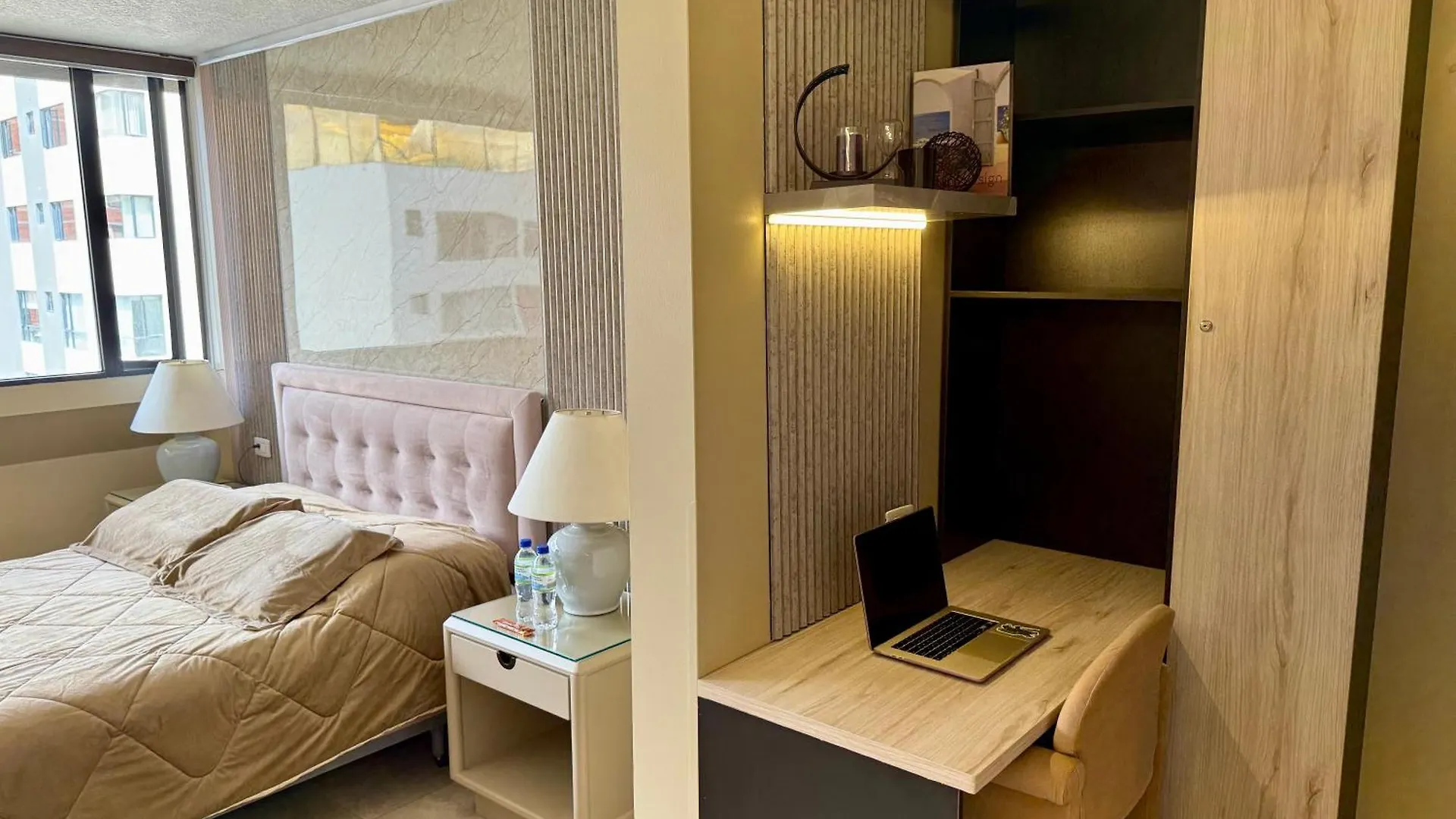 Akros Suite Quito
